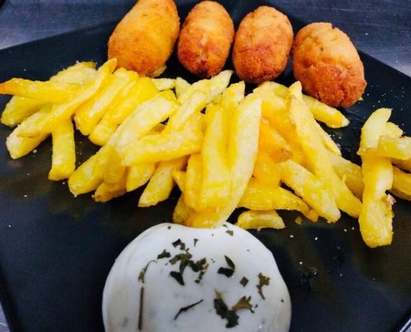 croquetas de albahaca y langostinos